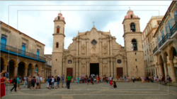 Berta Soler logra acudir a Misa de La Paz en la Catedral de La Habana