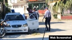 Imagen de referencia de un carro patrulla en Cuba