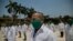 Integrantes de una brigada médica cubana enviada a Italia. (AP/Ismael Francisco)