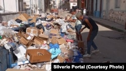 Más del 80% de los ancianos en Cuba dependen de pensiones cuyo valor adquisitivo se ha visto gravemente disminuido por la inflación. 