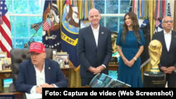 Donald Trump recibe a Gianni Infantino en la Casa Blanca