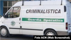 Un carro de criminalística en Cuba