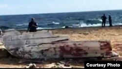 Restos del naufragio en que perecieron cuatro venezolanos que escapaban rumbo a Curazao.