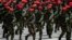 Soldados venezolanos en un desfile militar.