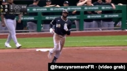 Luis Robert Jr., actualmente de Medias Blancas de Chicago, podría ser uno de los jugadores canjeados la próxima temporada.