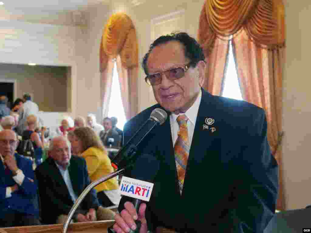 Luis Conte Agüero celebró su 96 cumpleaños junto a reconocidas figuras del exilio cubano. &nbsp;