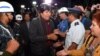 Medios dijeron que Evo Morales luce "más delgado" pero sonriente tras su regreso a Bolivia.