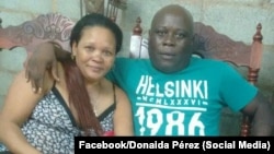 Donaida Pérez Paseiro junto a su esposo, el preso político Loreto Hernández. (Facebook/Donaida Pérez)