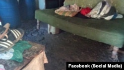 Así encontró su vivienda Eliannis Villavicencio al regresar a Río Cauto tras ser evacuada por las inundaciones que dejó el huracán Melissa.