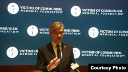 El ministro de exteriores de Lituania elogió a Ferrer y aseguró que continuarán luchando contra el comunismo. 