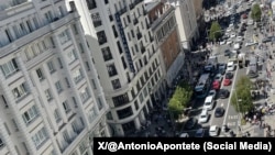 Caos vehicular por apagón masivo en España. (Foto: X/@AntonioApontete)
